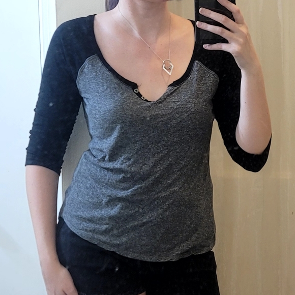 Cute Raglan Button Top - Picture 9 of 9
